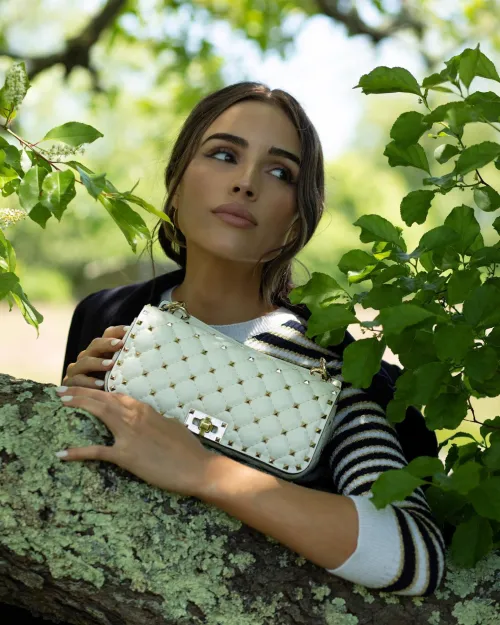 Thumbnail Olivia Culpo: The Essence of Beauty by James007BondUK