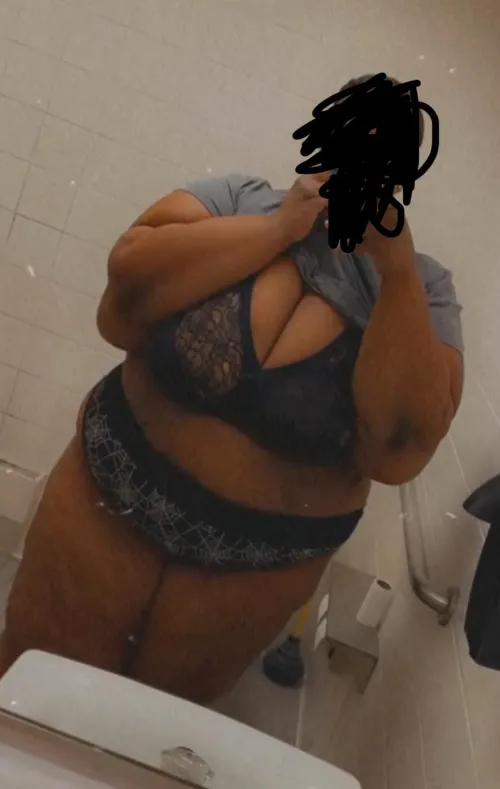 Thumbnail Big Mama Shares Life Stories by SweetnessMagee | SSBBW Category