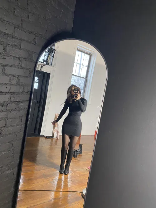Thumbnail TightDresses: Pre-Outing Photo Day - True-Initiative3103