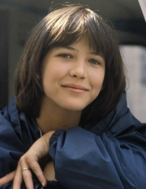 Thumbnail Sophie Marceau: A Beauty Profile | PrettyGirls Category
