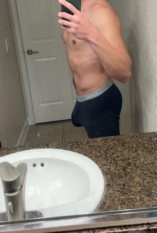 Thumbnail Intriguing 23 Straight Bulges Analysis: TeacherAcceptable190's View