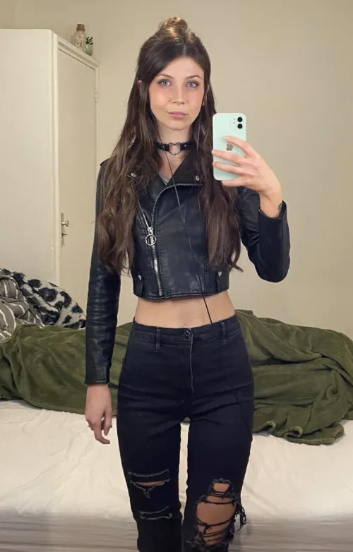 Thumbnail Leather Fashion Statement: IvyNash's Stylish Outfit of the Day