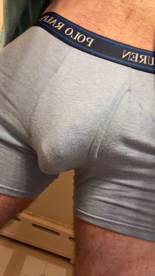 Thumbnail HungLatino98's Revealing Journey: 26 Gay Before Shower Bulge