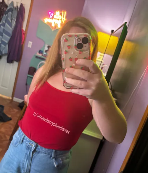 Thumbnail Rushing Through the Morning Braless
