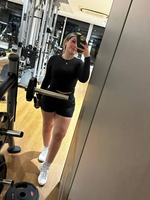Thumbnail milkshake_bootyL's Leg Day Experience Unveiled