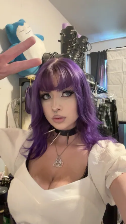 Thumbnail Exploring Alt-Girl Aesthetic: Insights from violenthomie