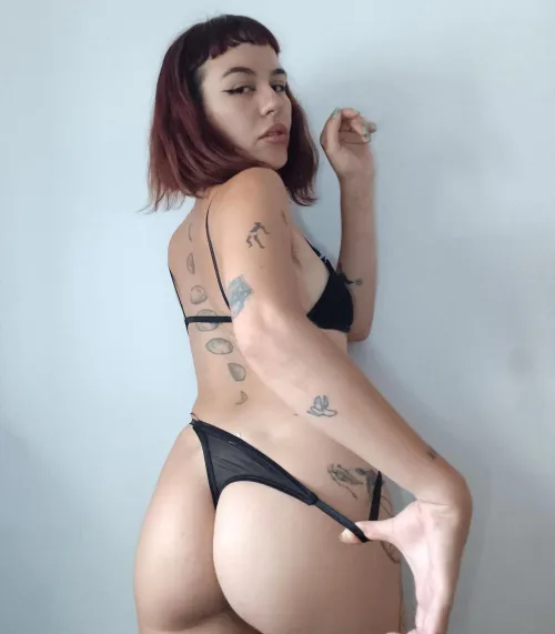 Thumbnail IfyouseekJuless Finds Elegance in Classic Thongs: Thongs Beauty