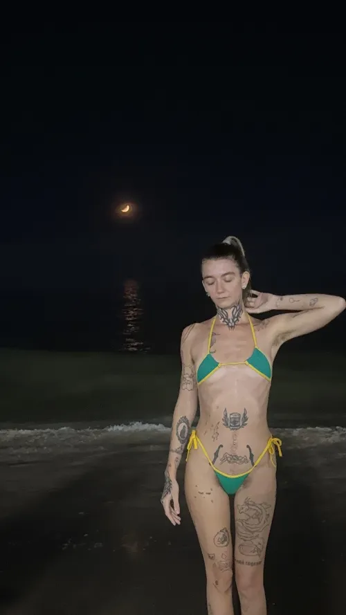 Thumbnail Embracing All-Natural - Indieonline's Portrayal in HairyArmpits