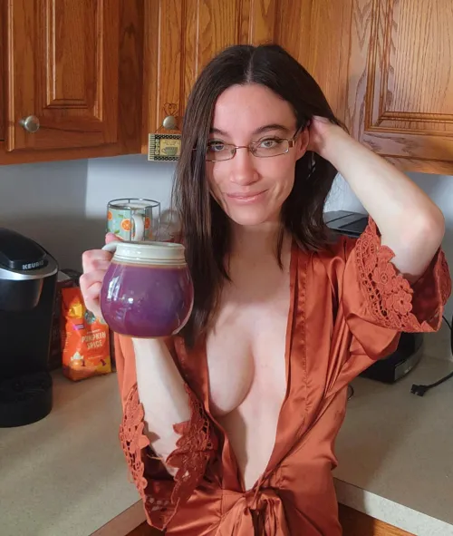 Thumbnail coffeewithmom: Morning Coffee Delight in Silk Robe on OnlyFans