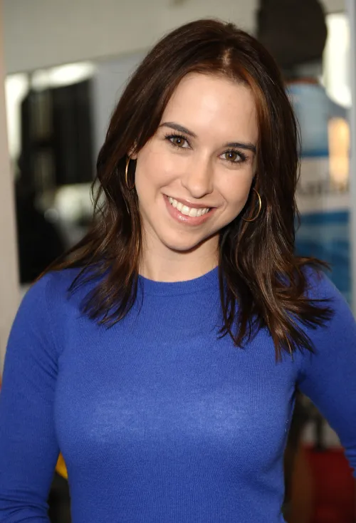 Thumbnail Lacey Chabert: A Glimpse into the World of PrettyGirls by Riddlfizz