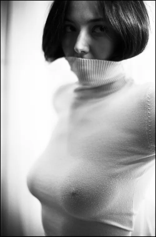 Thumbnail GarbegeMan Presents Irina Lozovaya's NSFW Fashion Sense