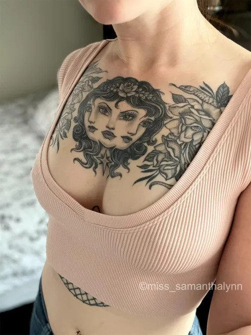Thumbnail Unwind with miss_samanthalynn: A Day of Braless Bliss