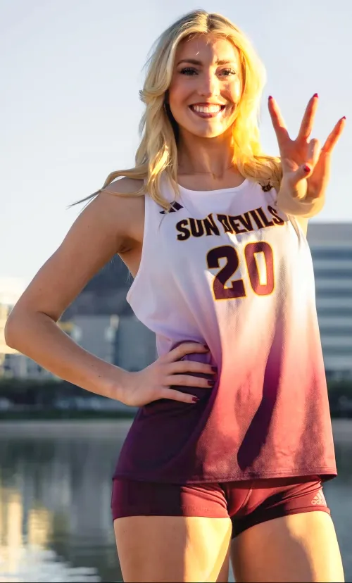 Thumbnail Volleyball Beauty: Spotlight on Olivia McElroy by dmme2471