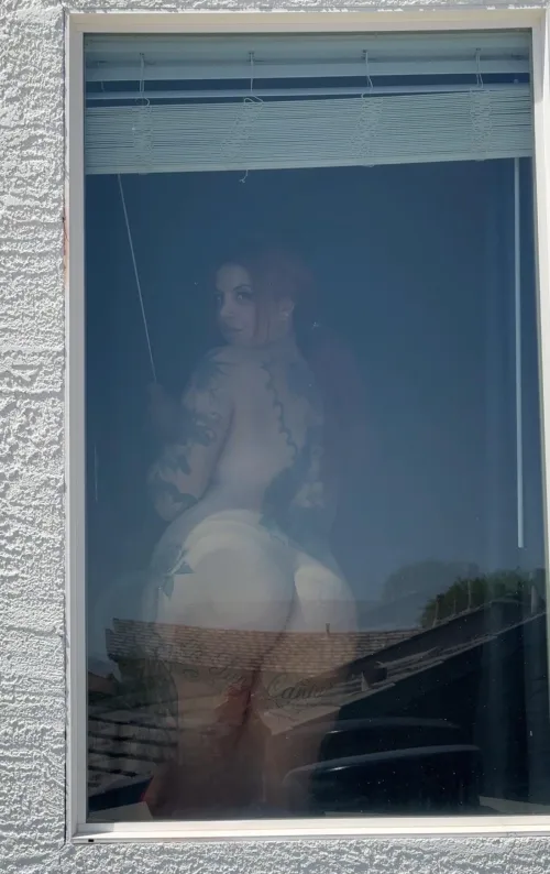 Thumbnail Neighbor's Glance: Booty Display by theelourdeslee