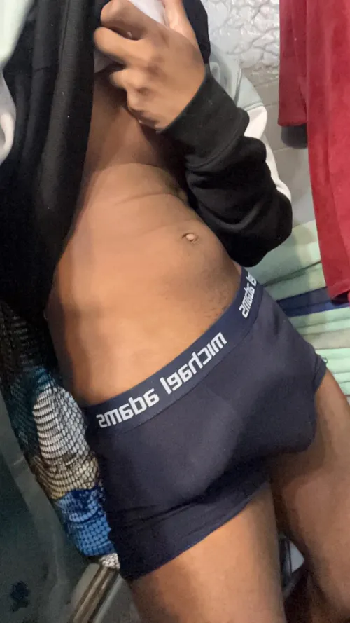 Thumbnail Exploring 19 Gay Tightness by ExpressionSalt7275 in the Bulges Category