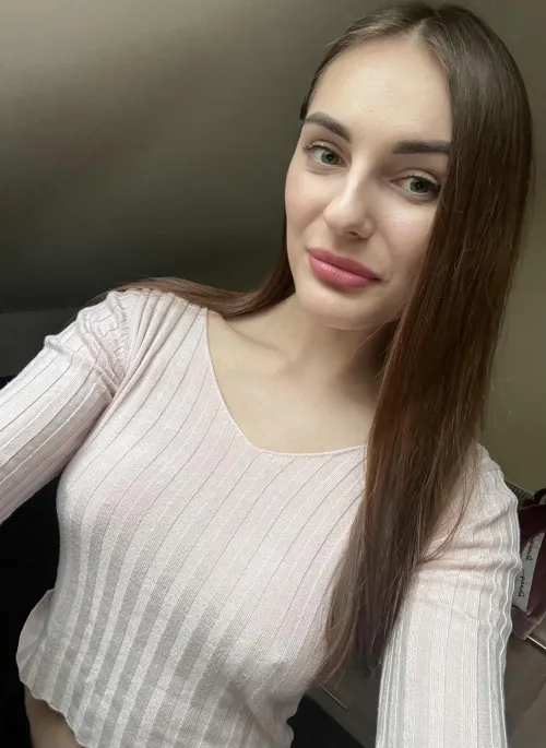 Thumbnail Snugglebuns7: Feeling Cute in the Brunette Category