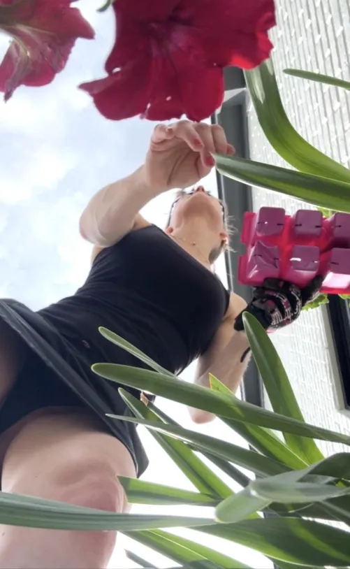 Thumbnail Nature's Beauty: Envisioning Flowers in Upskirt - by FitMilfSam