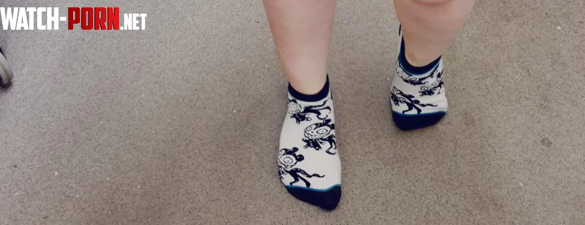 Socks at work f by mudanestay