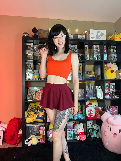 Thumbnail Unveiling the Mysterious Velma Scooby Doo Cosplay | cosplaygirls