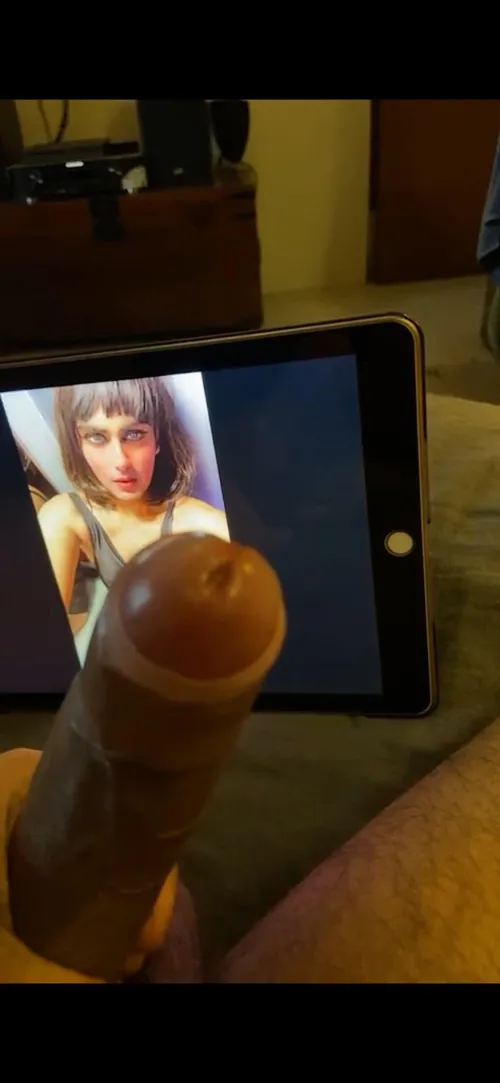 Thumbnail Exploring Turn-Ons: Watching Guys React to Pictures - sissyjaybb