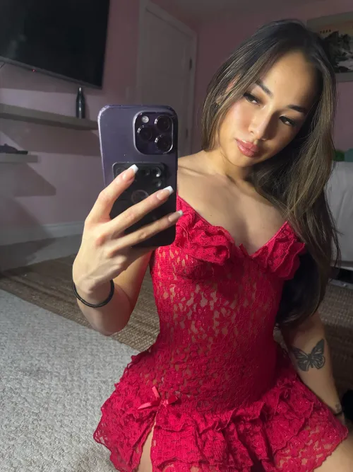Thumbnail Queeniefit's Plea to Be Filled Up with Desire