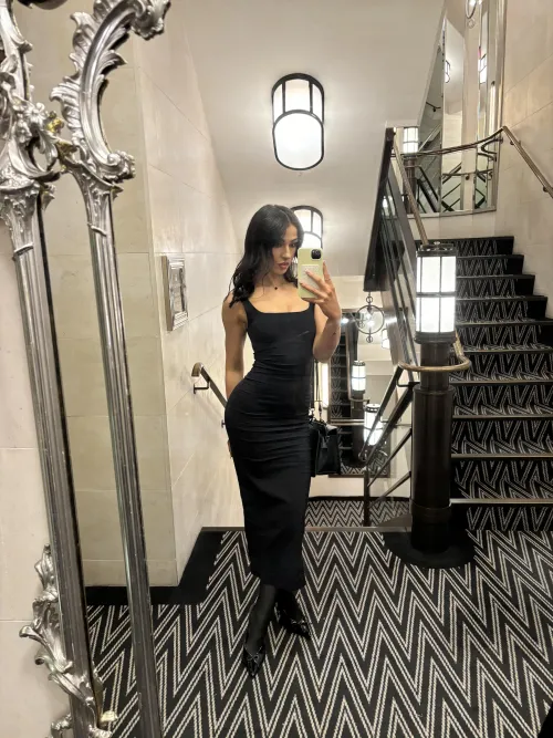 Thumbnail CherryDiva_ Shares Go-to Tight Dress for Any Occasion