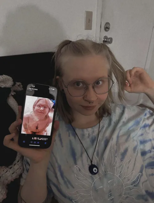 Thumbnail Innocence Redefined: Monique_dancing