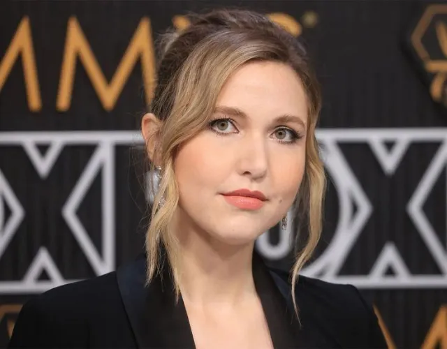 Thumbnail Exploring the Allure of Taylor Tomlinson on PrettyGirls
