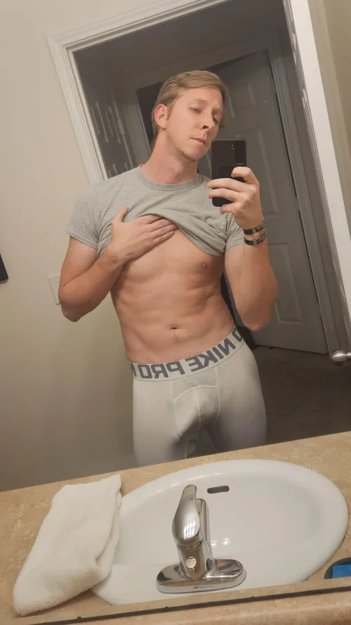 Thumbnail Potato_the_kitten's Insight: 28 Straight Love These Underwear - Bulge Mania