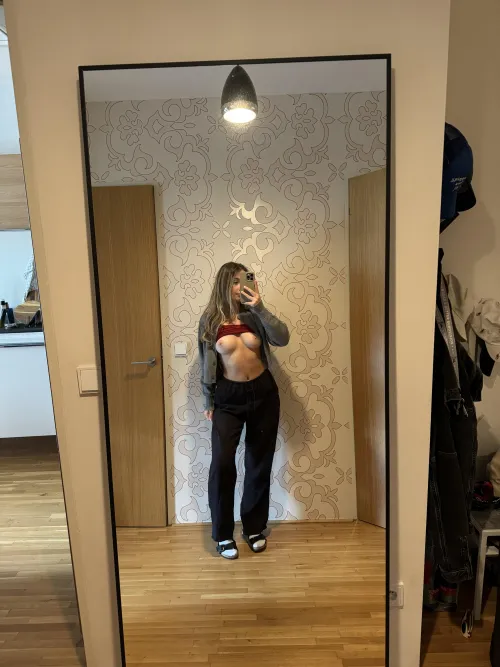 Thumbnail Quick Mirror Flash: Pre-Outing Glance by laurenoxw756 | MirrorSelfie