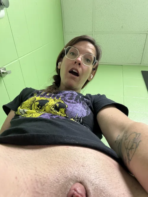 Thumbnail Hedontastical Enjoys Post-Workout Fun - Milfie Category