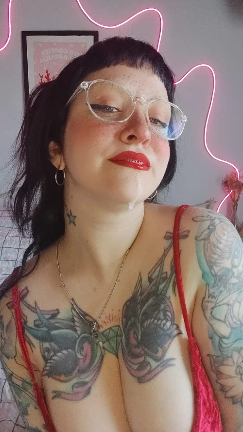Thumbnail Playful Spit Experience: KinkyPuffXOXO's Tempting Offer