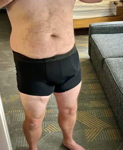 Thumbnail After Gym Reflections: 35 Straight Encounter in Bulges