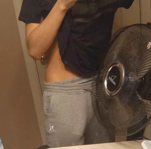 Thumbnail Blehhh Vibe: 18 Bi Femboy Exploration in Bulges