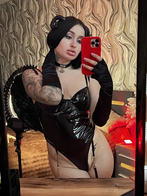 Thumbnail Experience Temptation in 'Shiny succubus is something you should definitely f&*%' by SIVARLORD