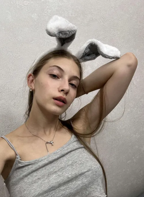 Thumbnail Exploring the World of Miniature Bunny Girls | Edgewaysinfest891
