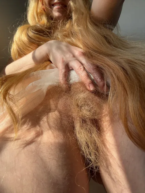 Thumbnail efiwfsn Roars Proudly: Embracing the Mane