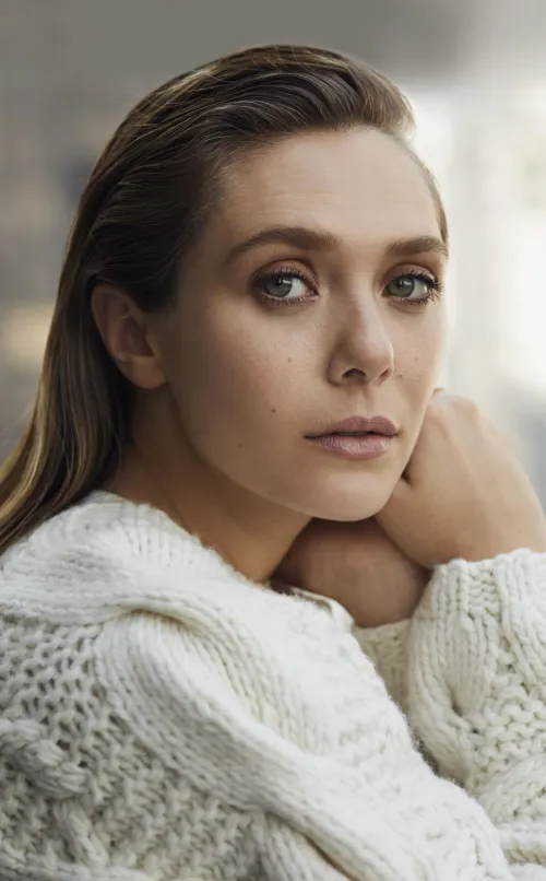 Thumbnail Elizabeth Olsen: A Vision of Beauty | summercloudsadness