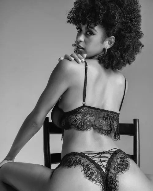 Thumbnail Discover the Beauty: Briana Smith | Models by Iissomeoneelse