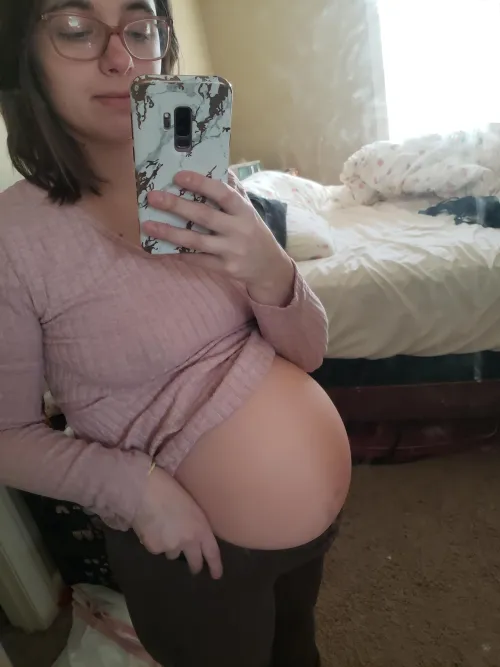 Thumbnail Indulge in Your Pregnant Fantasy with YourPregnantPrincess - PregnantPorn