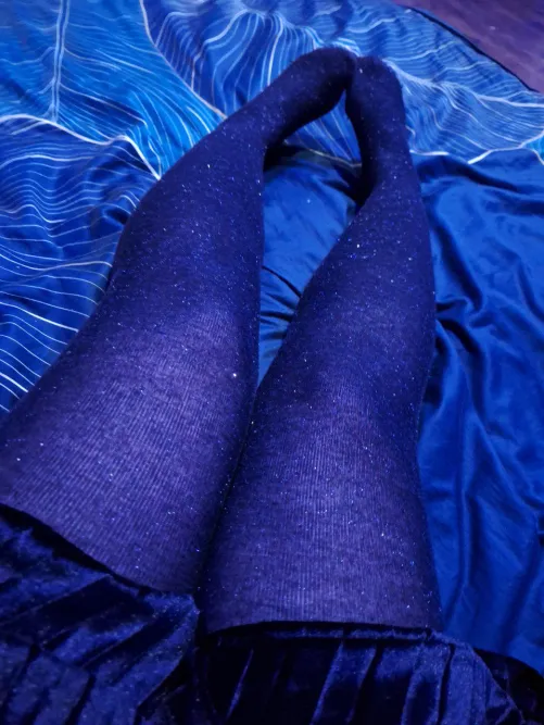 Thumbnail Relaxing in Style: The Comfort of Pantyhose after a Long Day