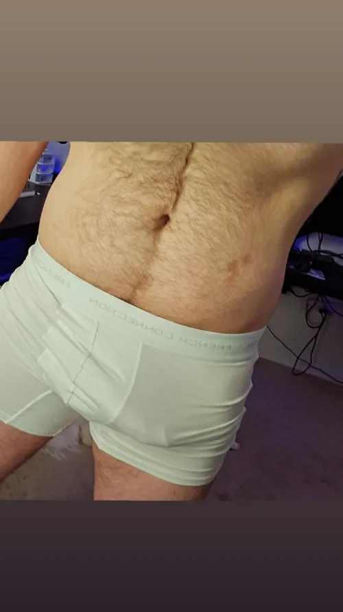Thumbnail Exploring 29 Gay Encounters in Bulges' Scene