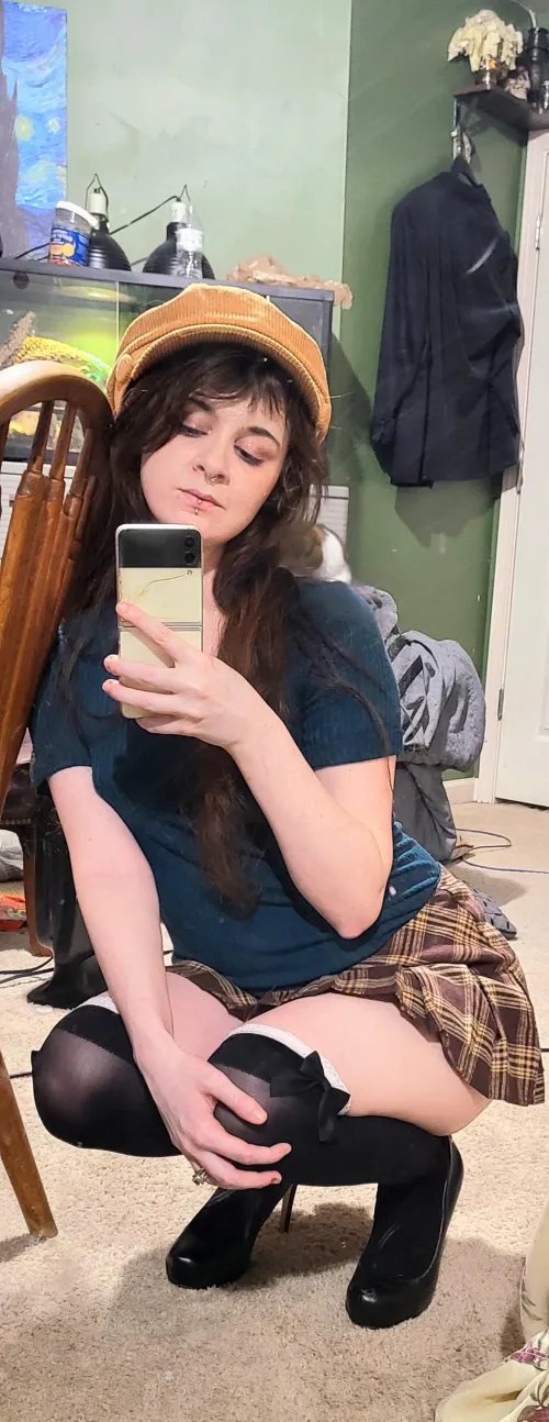 Thumbnail Cute Outfit Tease: A Tempting Sight | DreamCreamKitten