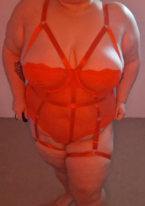 Thumbnail Katie_kat_bar Thicker: Cold outside hot in here