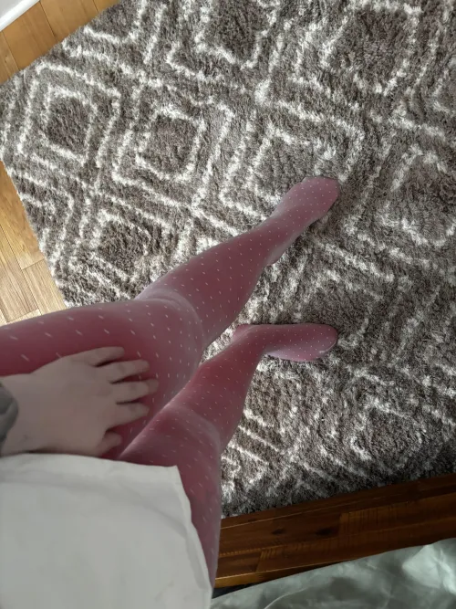 Thumbnail Layering Pantyhose - Author: altnylons | Category: pantyhose