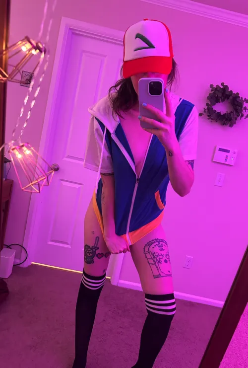 Thumbnail Mirror Selfie Selection: Stand Out with pennyforluck11's Unique Style