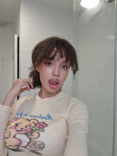 Thumbnail Exploring South African x White Beauties - xx-alien's Journey in MixedRaceGirls