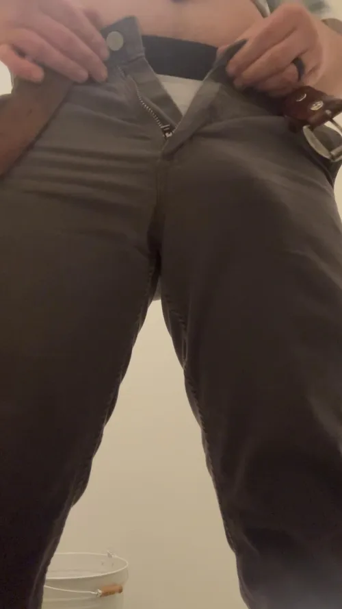 Thumbnail Open Up to Bulge Sensuality with New_Donut622 - 30 Straight