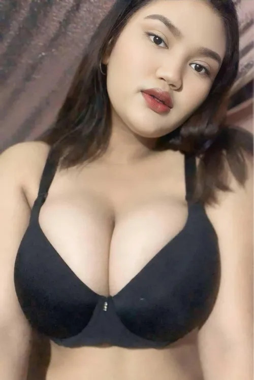Thumbnail 1v1 Sensual Sessions with ririly-cute on slutsofsnapchat