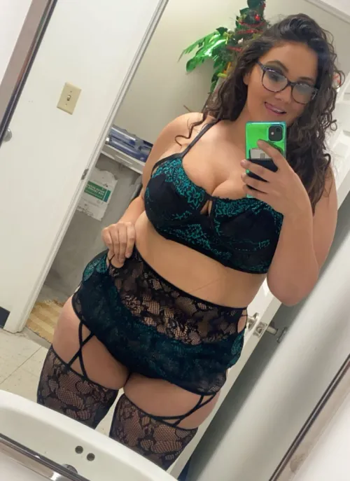 Thumbnail Naughty Secrets: Unveiling Sensuality in the Workplace | Beautiful_Cost1434